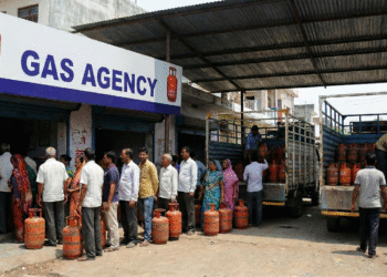 Gas Agency Fraud Exposed: Crime Branch Kashmir Produces Chargesheet in ₹38 Lakh Cheating Case