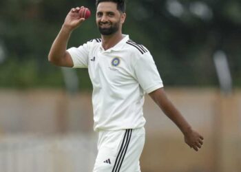 Eight J&K Cricketers, Including Auqib Nabi, Shortlisted for IPL 2026 Auction