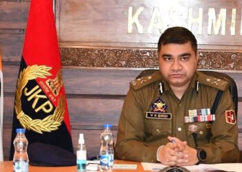 IGP Kashmir Reviews Security Arrangements for Upcoming Events, Stresses Heightened Vigilance