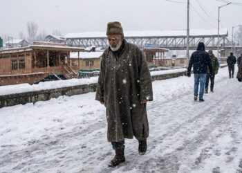 MeT Forecasts Cloudy Weather, Light Snow at Isolated Places Over Next Week: Director MET