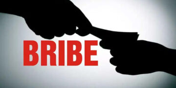 ACB Caught Patwari Red-Handed Taking Bribe in Budgam