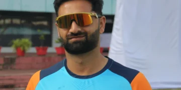 Ranji Trophy Final: Auqib Nabi Strikes Thrice for J&K as Mayank’s Unbeaten 130 Keeps Karnataka Afloat
