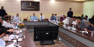 CM Omar Abdullah reviews key development projects, public issues in Ganderbal